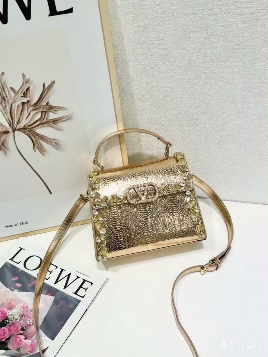 Brand  ladies  bag