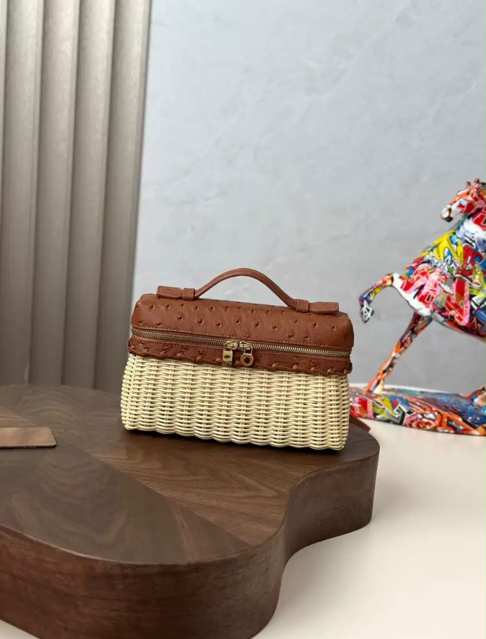 Brand  ladies  bag