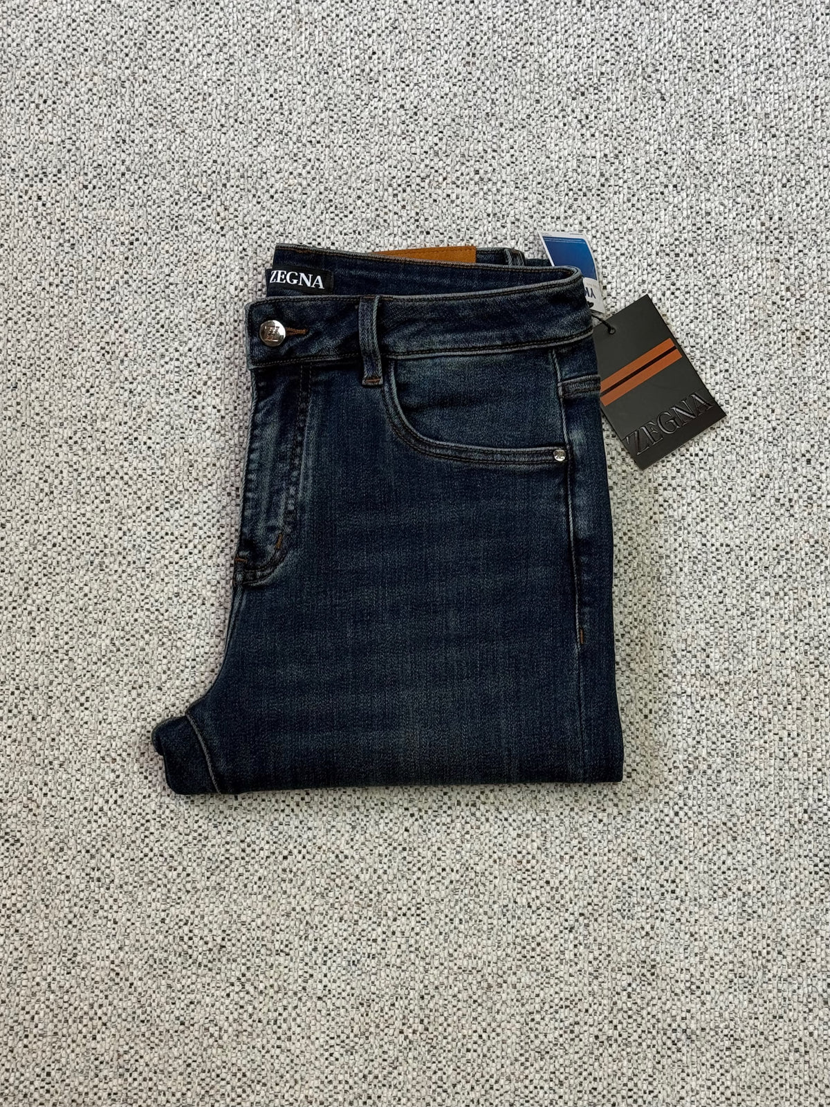 Brand cloth