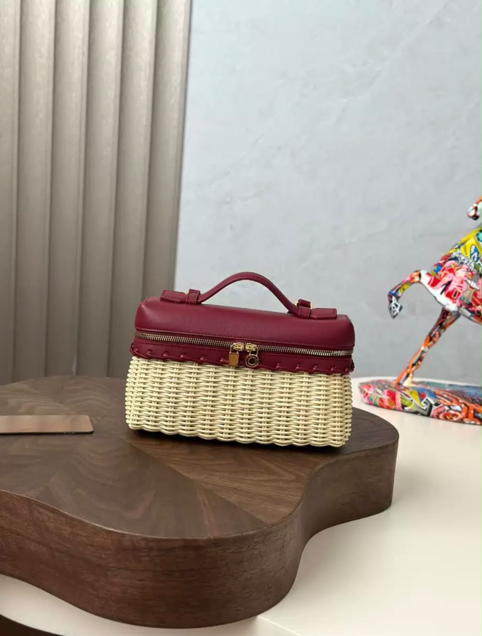 Brand  ladies  bag