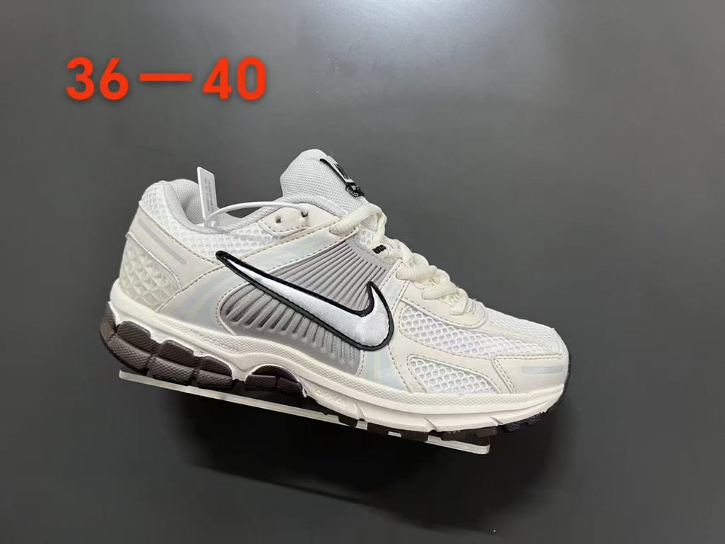 Ladies brand shoes