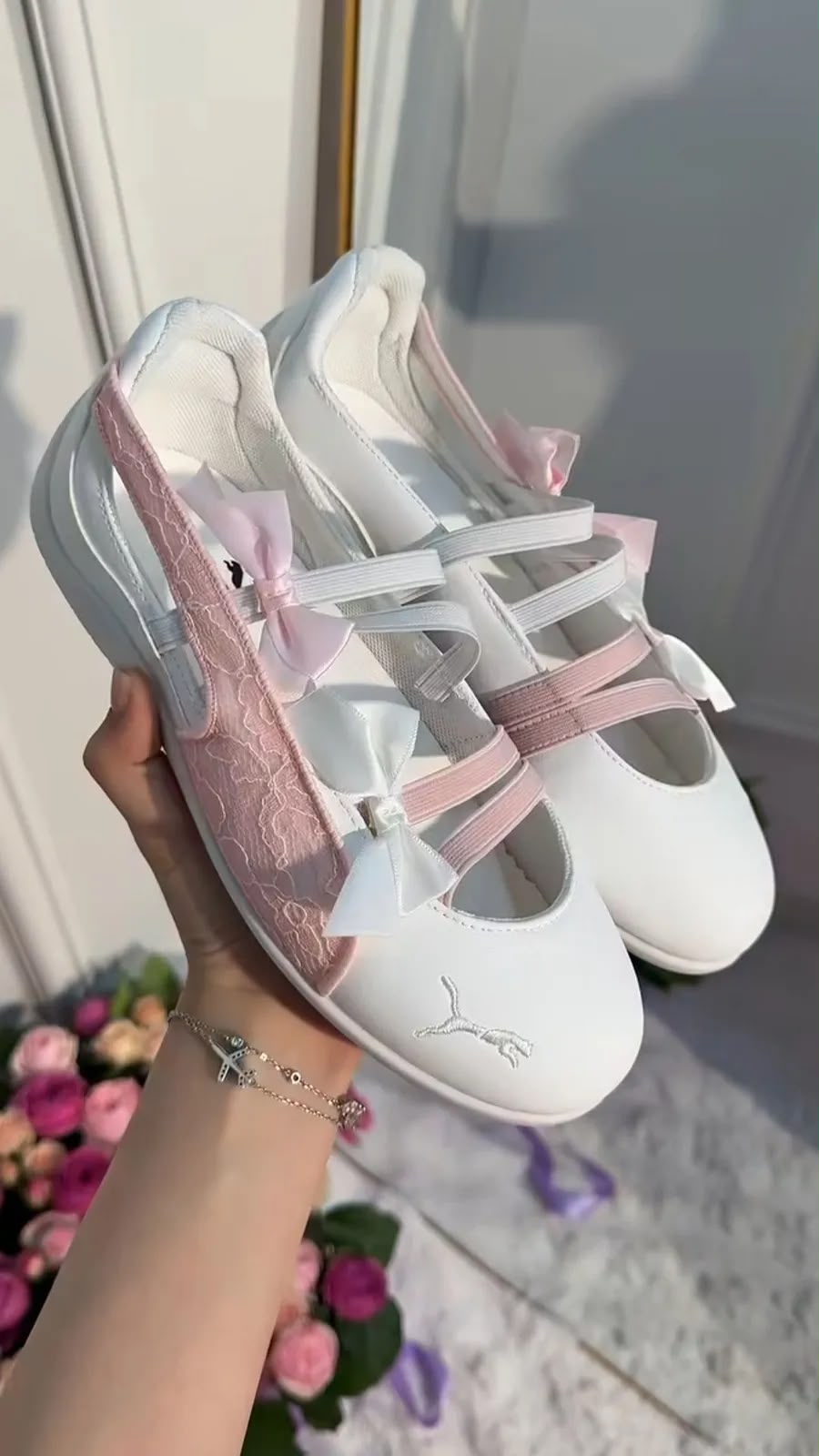 Ladies brand shoes