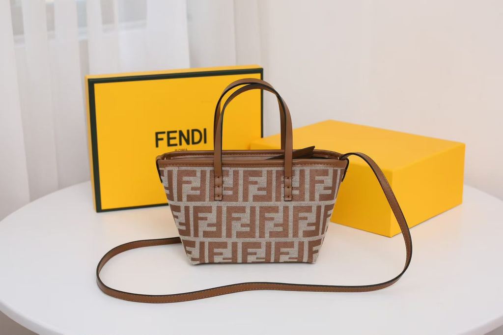 Brand  ladies  bag