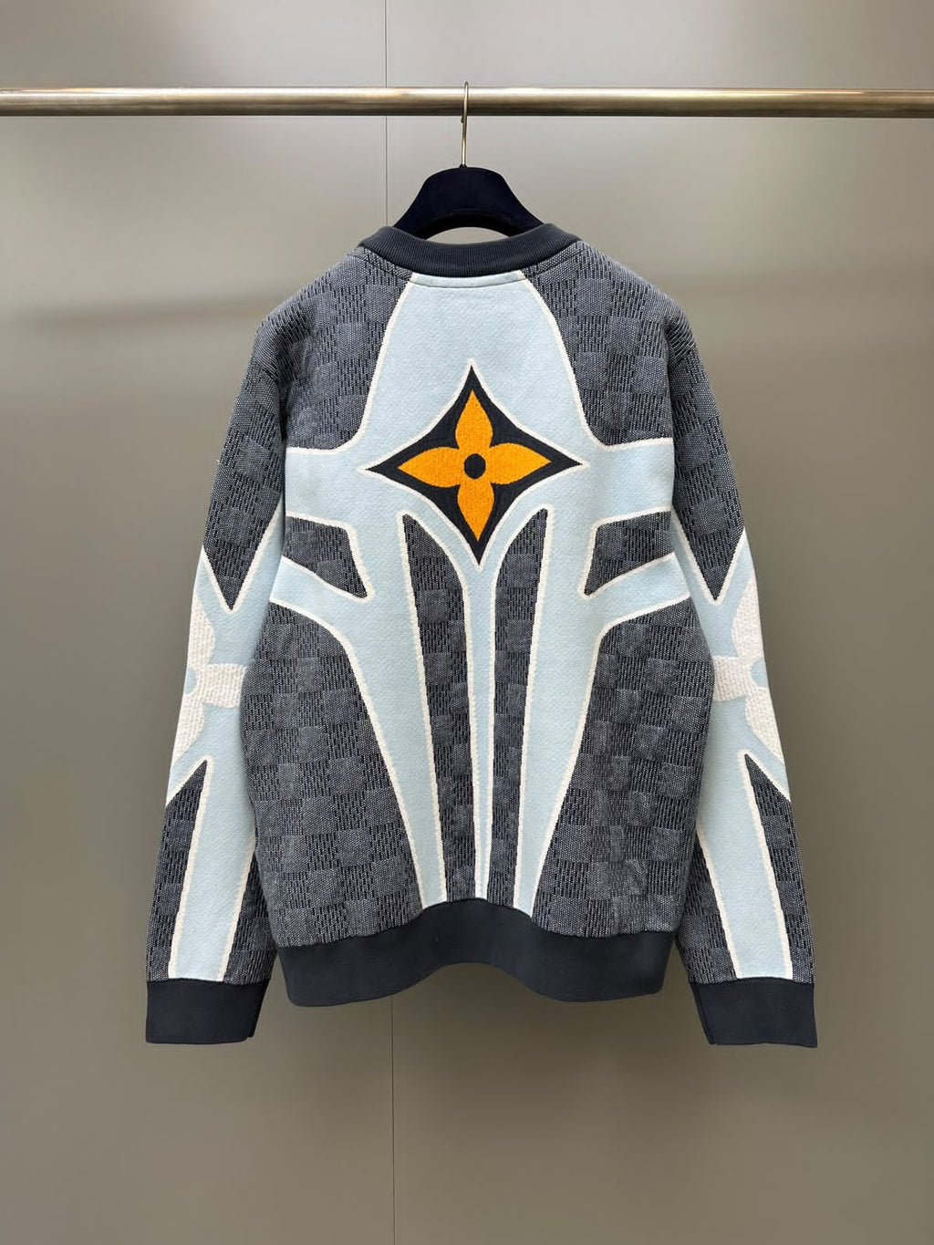 Brand cloth