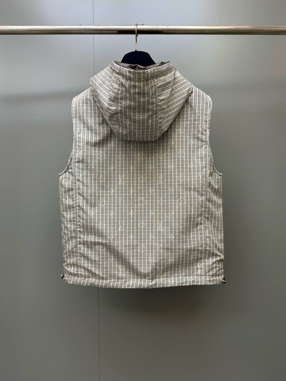 Brand cloth