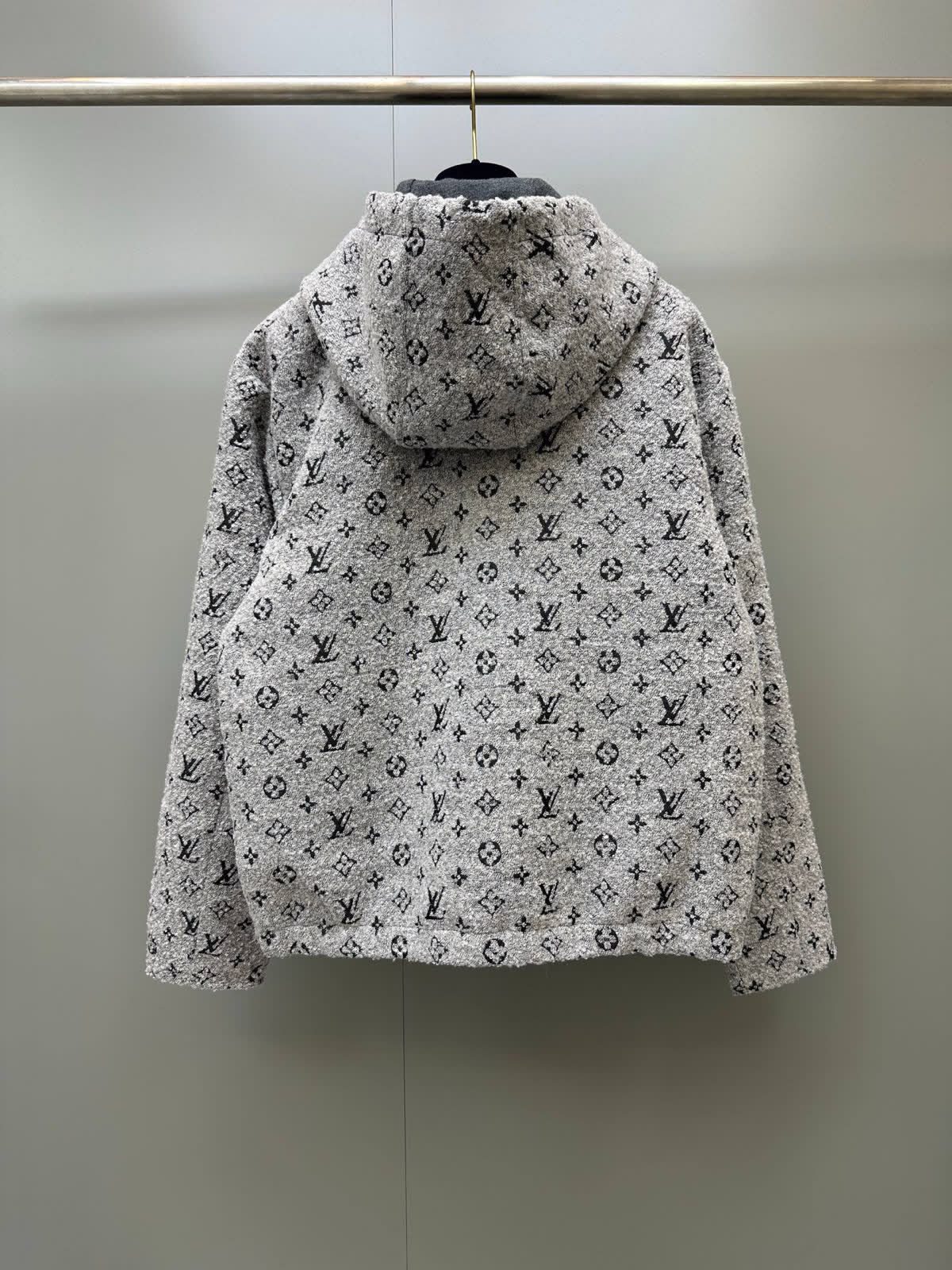 Brand cloth