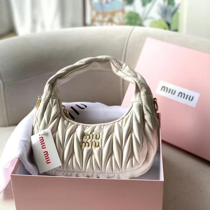 Brand  ladies  bag