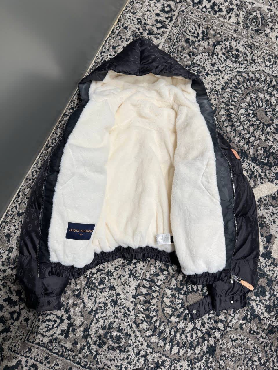 Brand cloth