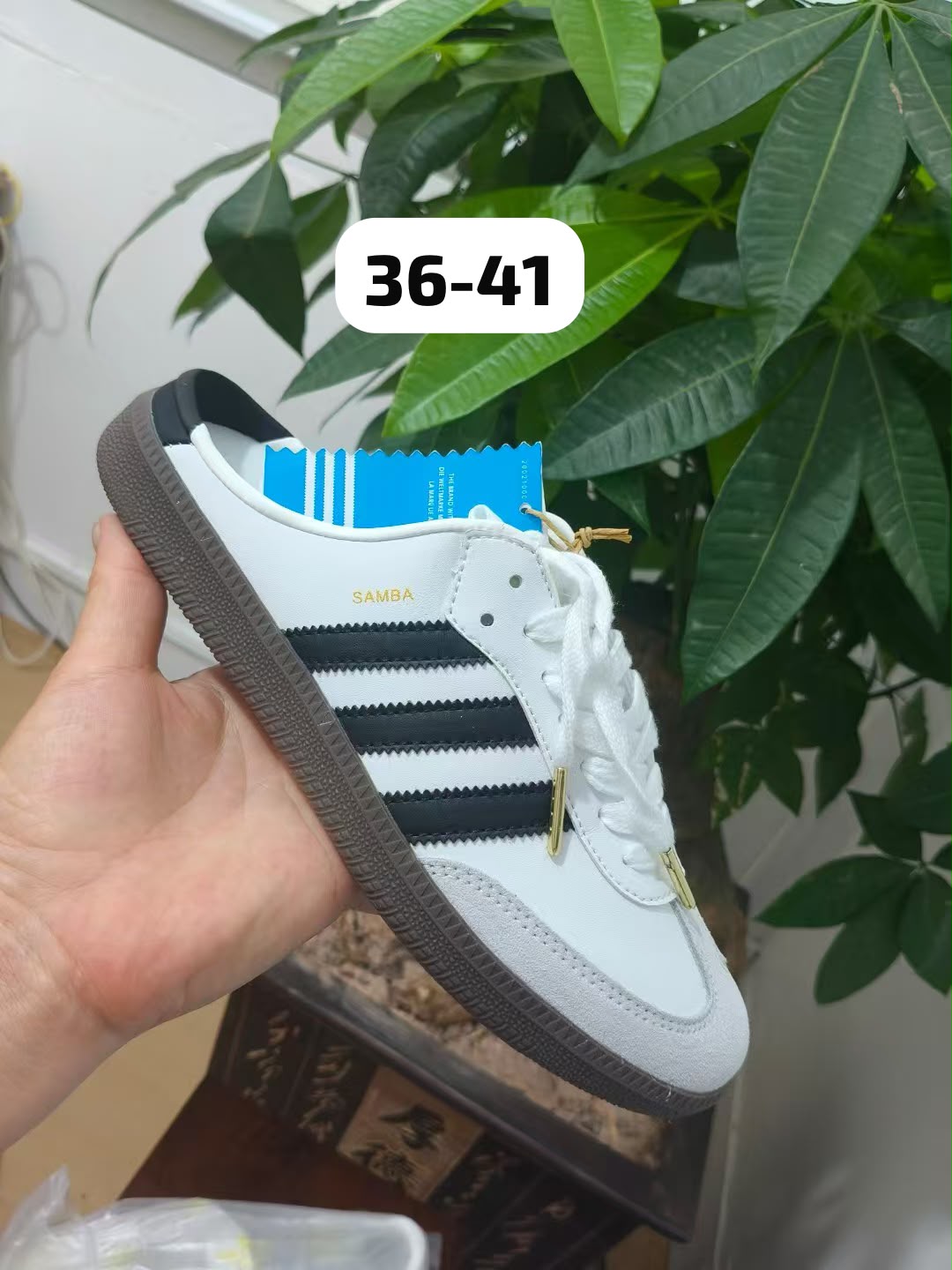Ladies brand shoes