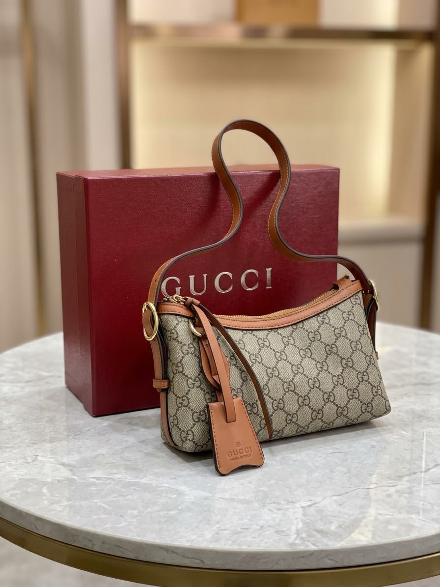 Brand  ladies  bag