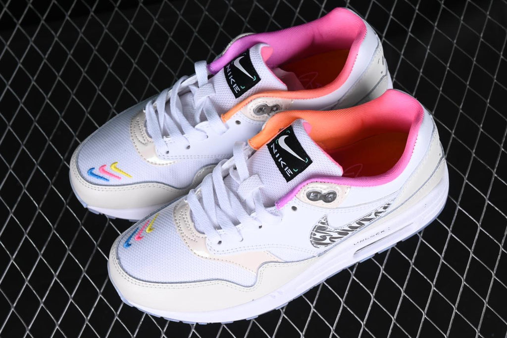 Ladies brand shoes