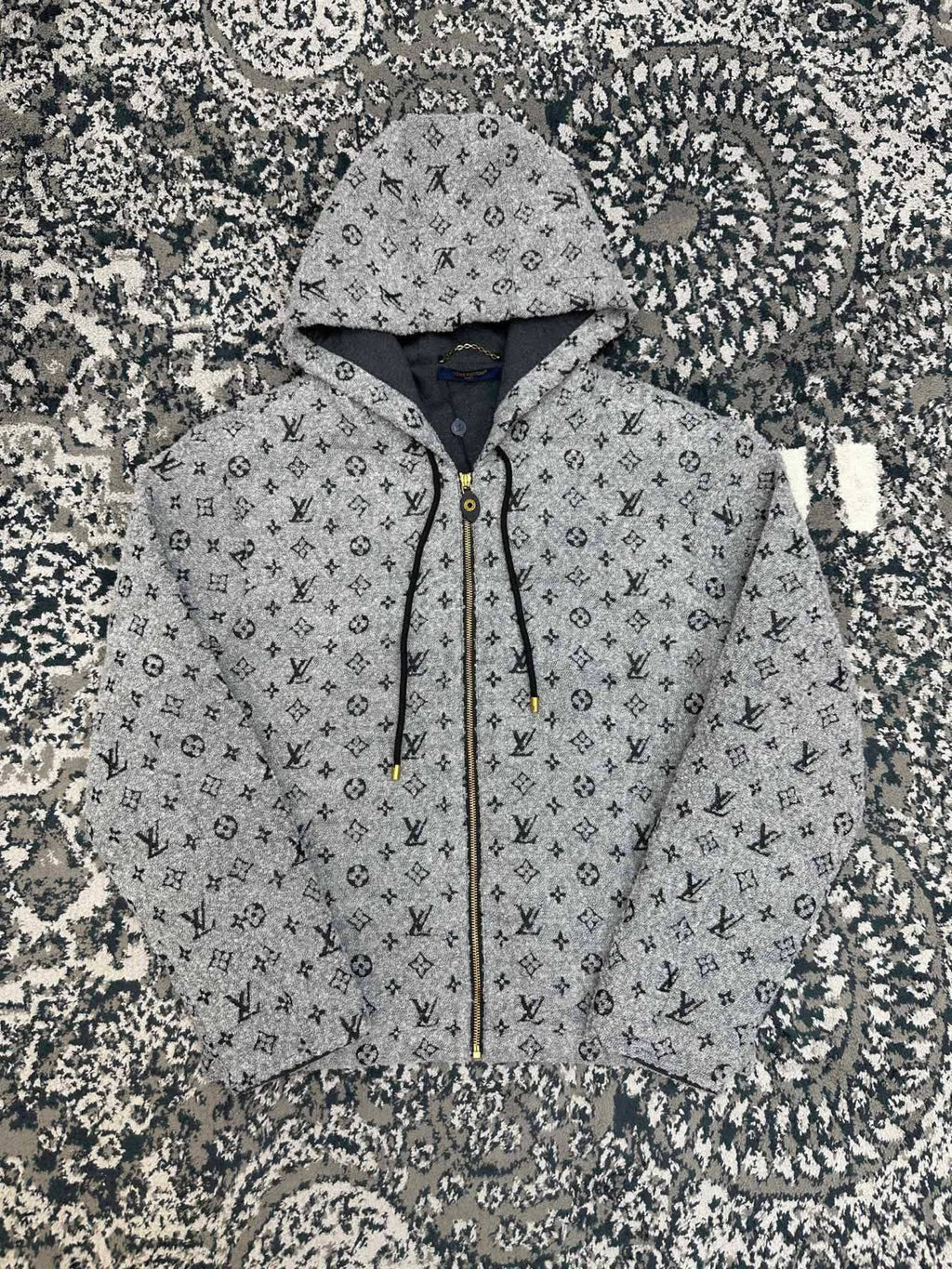 Brand cloth